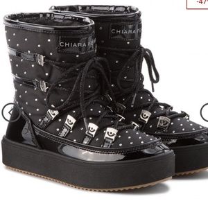 SALE!! Chiara Ferragni boots